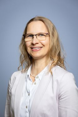 Dr. Gyöngyi Munkácsy